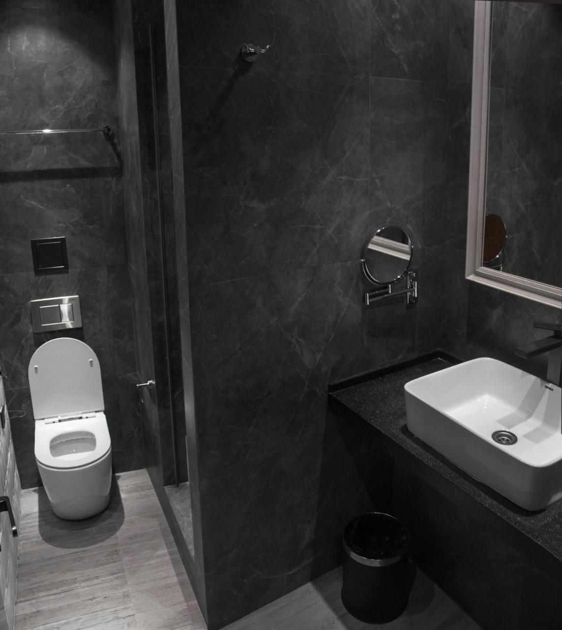 East Astana Hotel Bagian luar foto